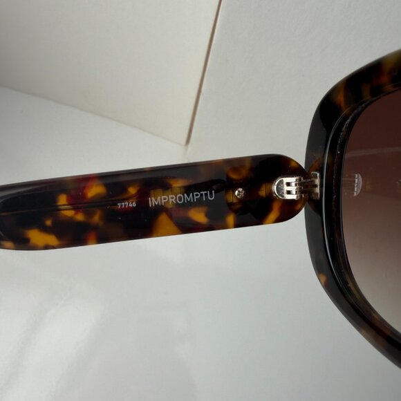 Quay Women\'s Impromptu 53 mm Tortoiseshell Round Sunglasses without box main image 4